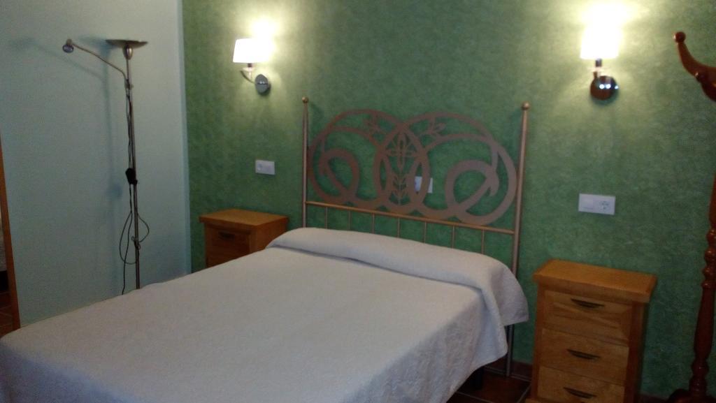 Apartamentos Rurales Casas De Los Maestros Talarrubias ภายนอก รูปภาพ