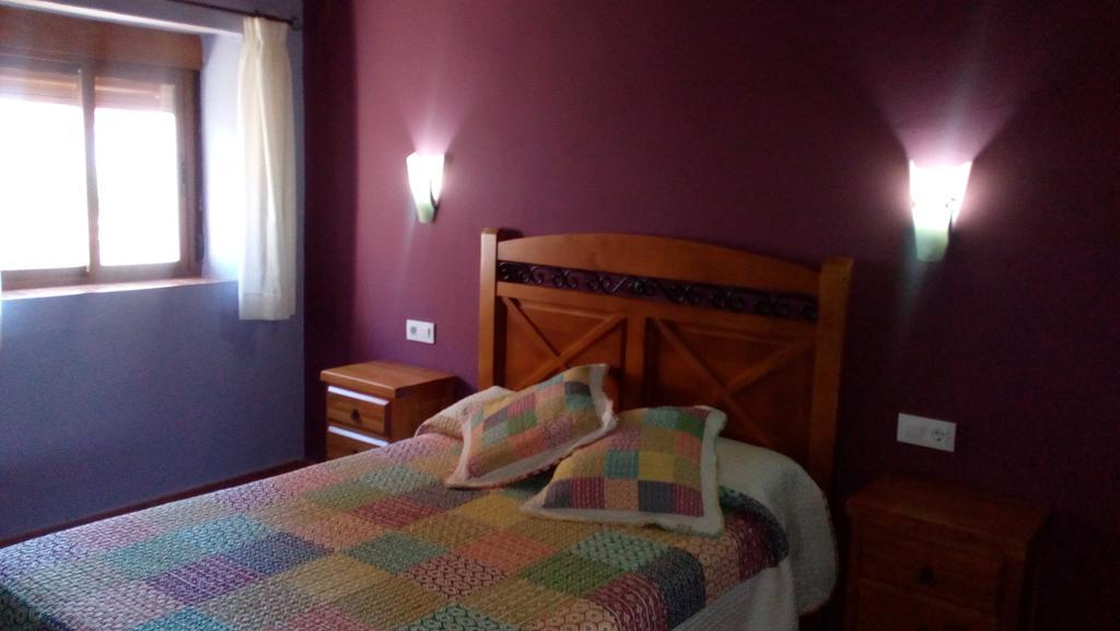 Apartamentos Rurales Casas De Los Maestros Talarrubias ภายนอก รูปภาพ