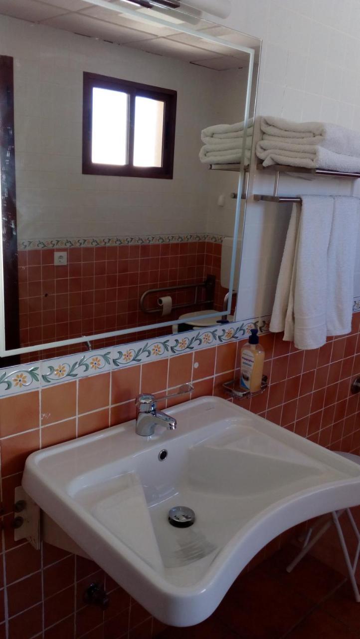 Apartamentos Rurales Casas De Los Maestros Talarrubias ภายนอก รูปภาพ