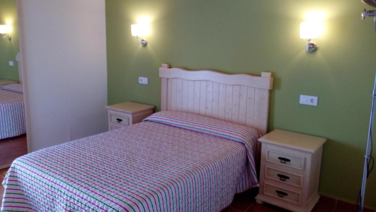 Apartamentos Rurales Casas De Los Maestros Talarrubias ภายนอก รูปภาพ